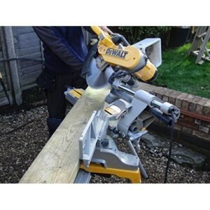 Double Bevel Sliding Miter Saw, 12-inch, Compound (DWS780R)