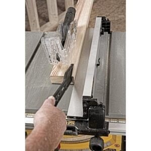 (DWE7491RS) 10-Inch Table Saw, 32-1/2-Inch Rip Capacity, Yellow/Black/Silver