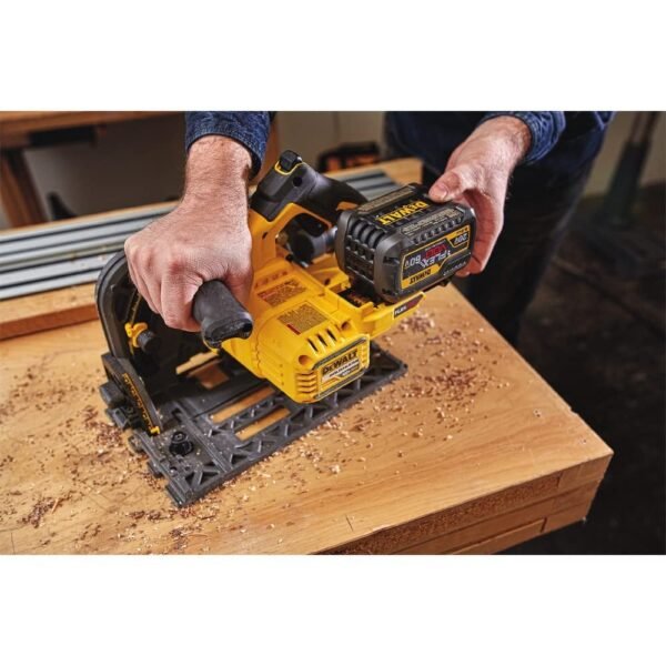 FLEXVOLT 60V MAX* Circular Saw, 6-1/2-Inch, Cordless TrackSaw Kit (DCS520T1) - Image 3